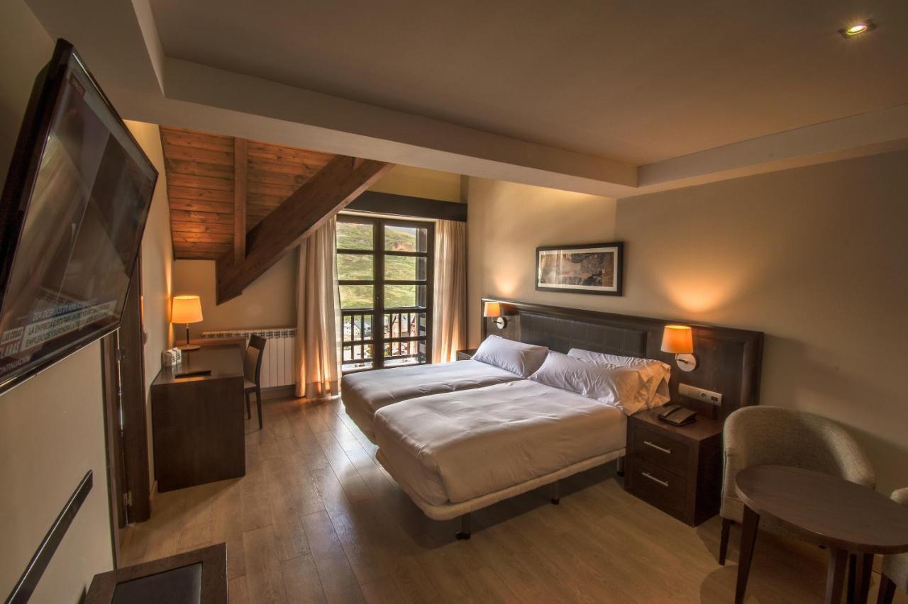 Snoe Aragon Hills Hotel Formigal Eksteriør billede