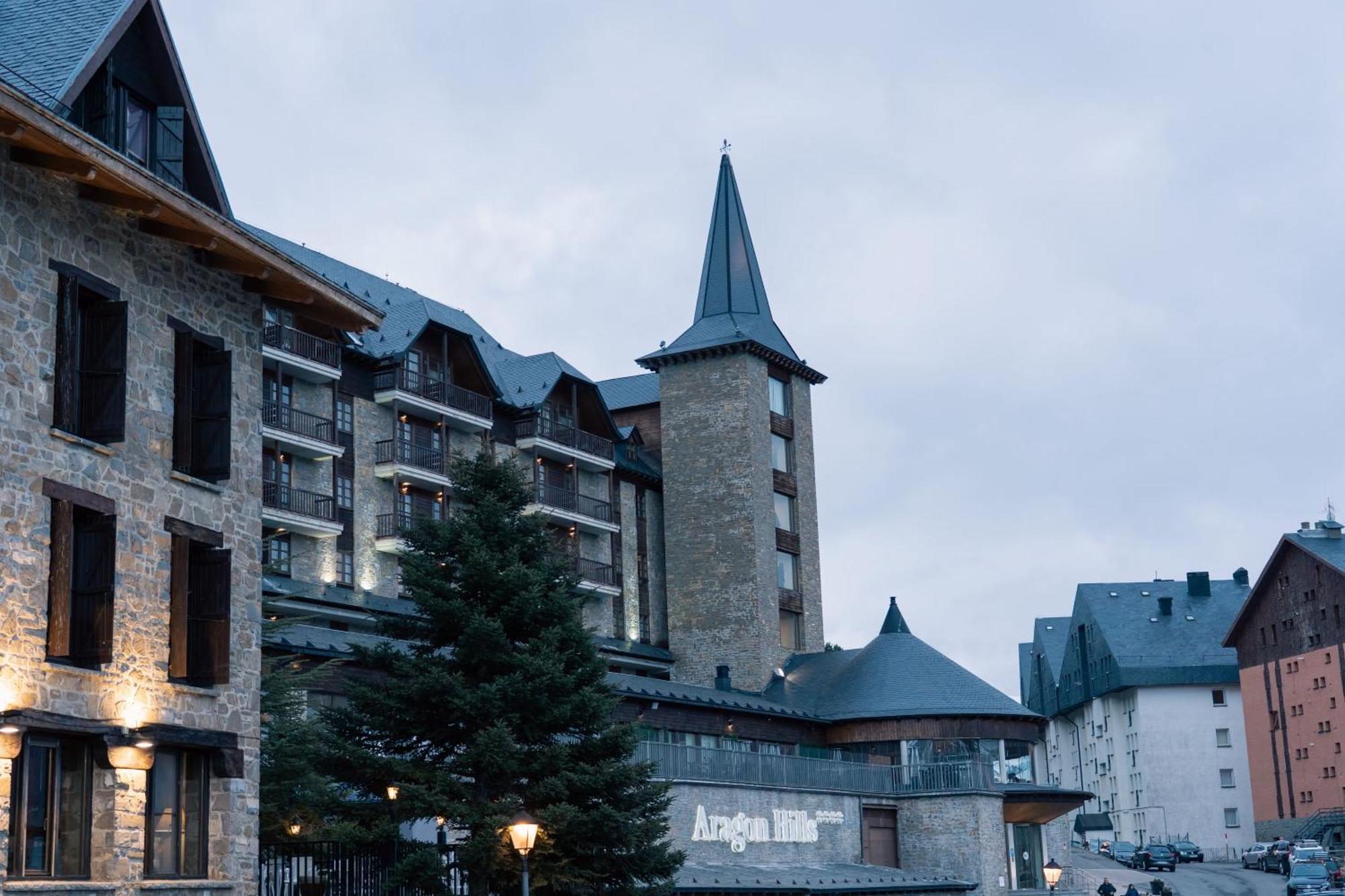 Snoe Aragon Hills Hotel Formigal Eksteriør billede